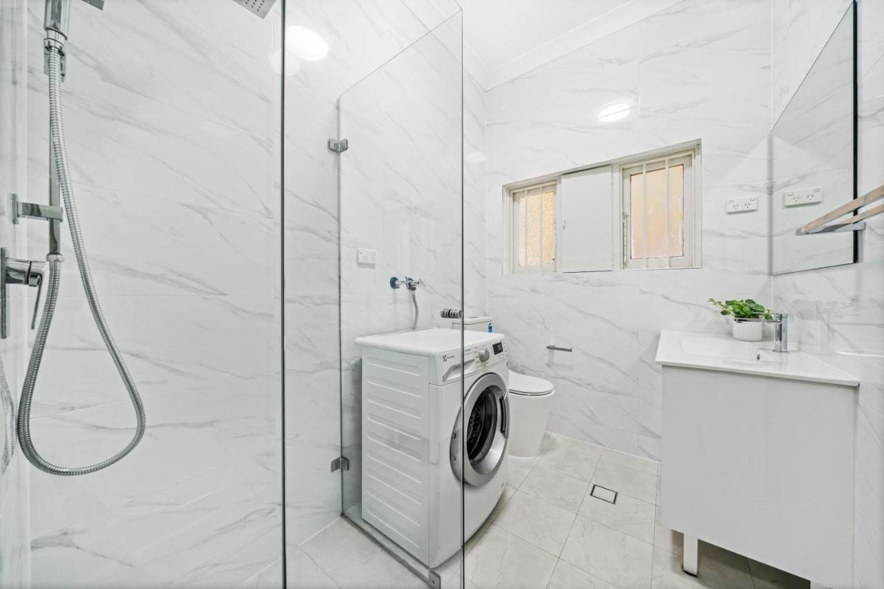 Burwood New 2 Bedroom 2 Bathroom Apartment Сидней Экстерьер фото